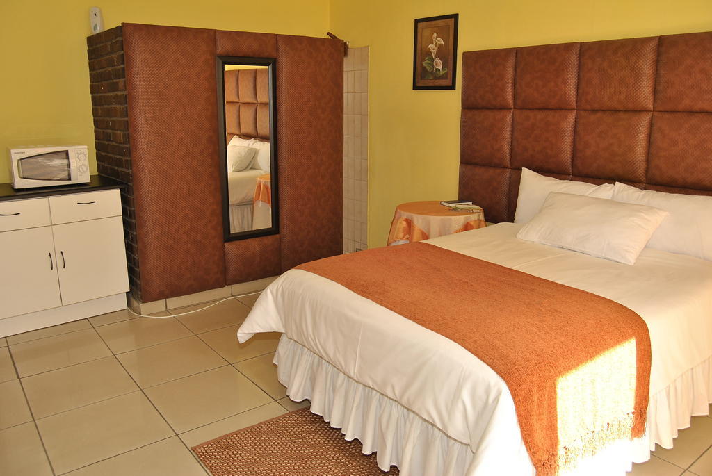 Ethen Guesthouse Polokwane Zimmer foto